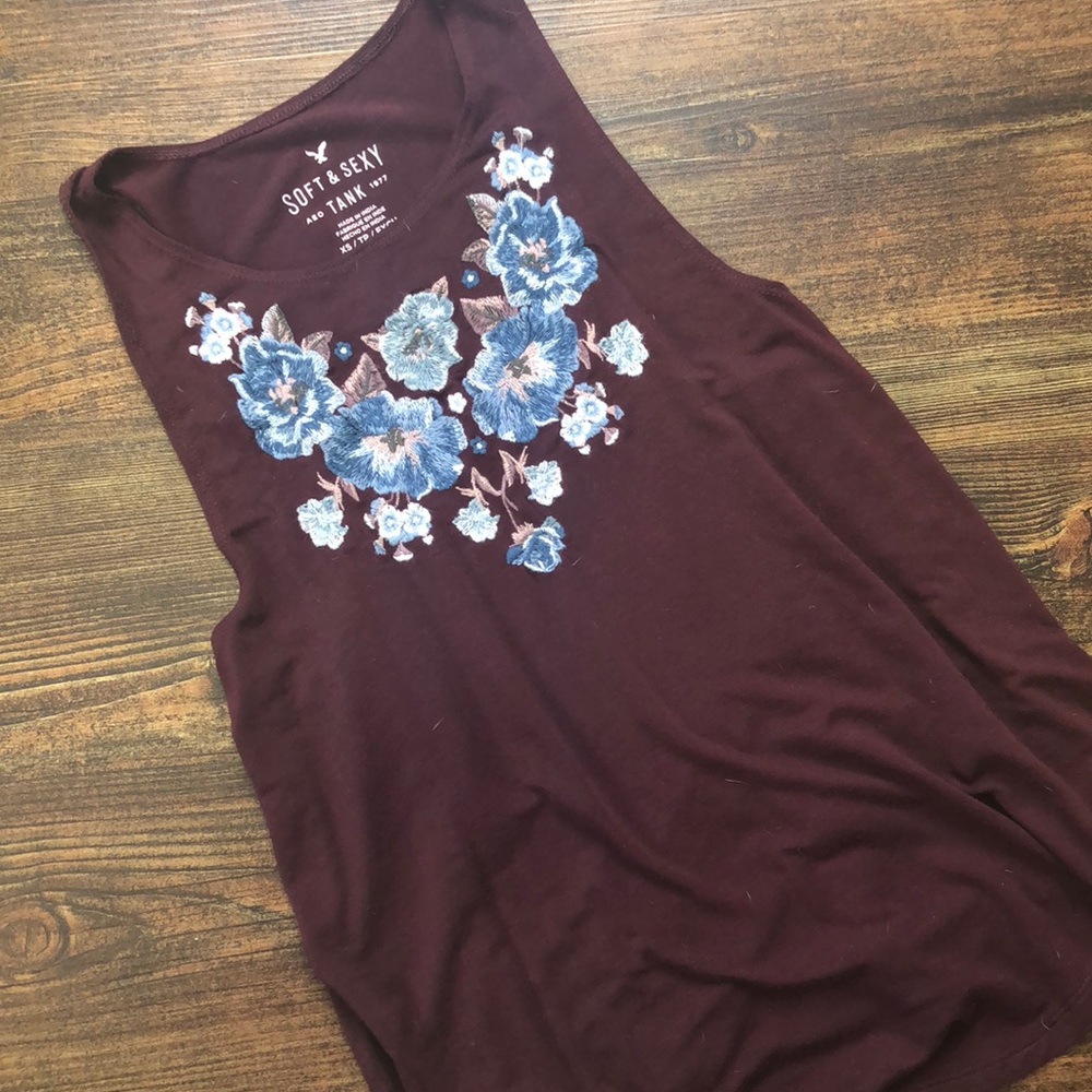 American Eagle burgundy tank